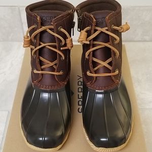 NIB Sperry saltwater boots dark brown